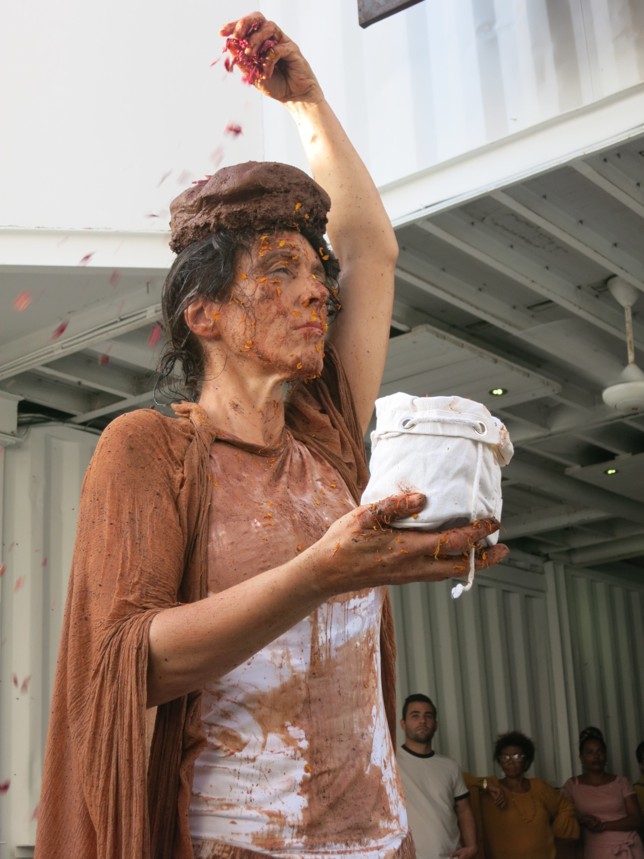 Claudia Bucher Performance Art, FAC Havanna, Fotografie Villavilla