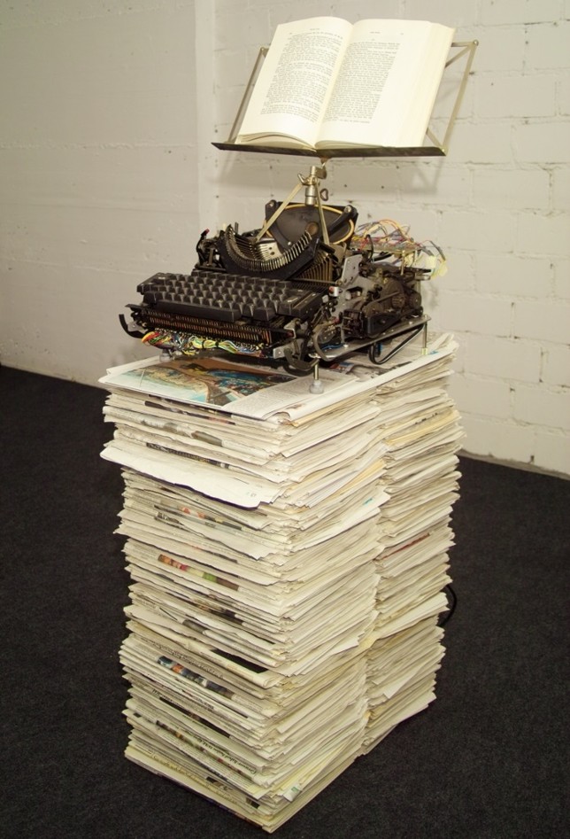 Scriptdisharmonikum, 2006, Installation, 133x36x60cm