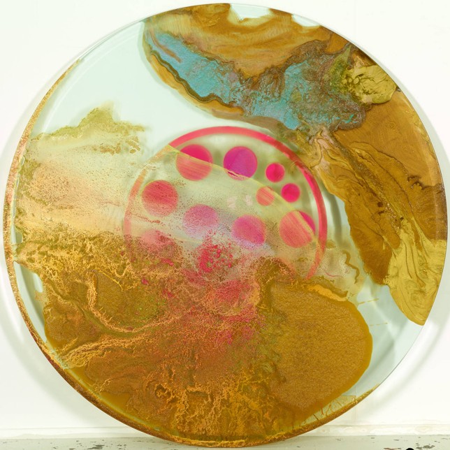 Plasma 1, Öl, Holzlasur und Spray auf Glas, Ø 120 cm, 2019